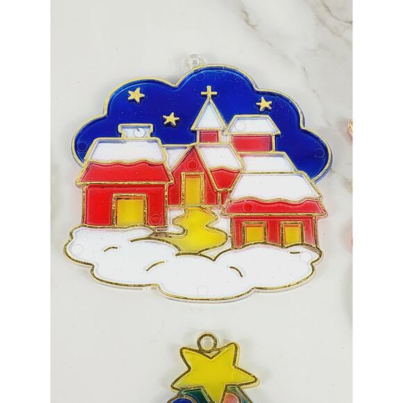 Small Christmas Sun Catcher Window Plaque 3" Plastic Stained Glass Style 90's x6 - Picture 3 of 11